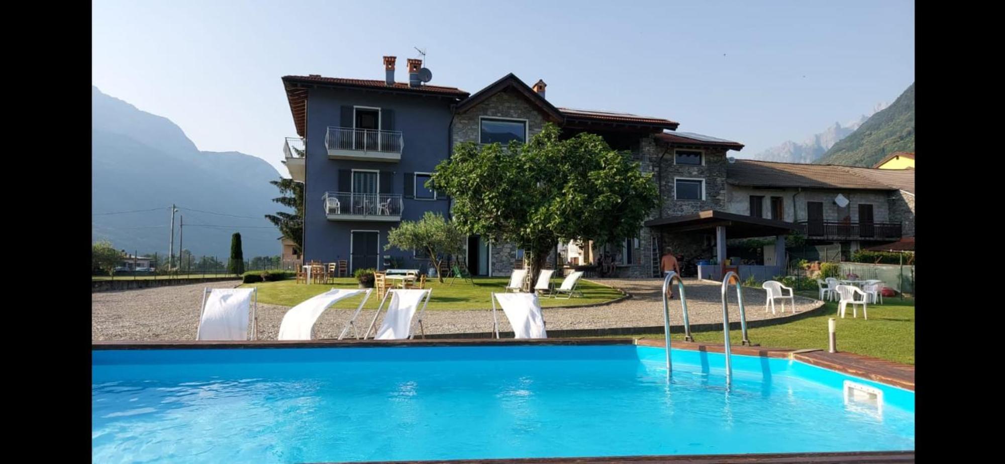 Casa Rosso Blu Panzió Sorico Kültér fotó